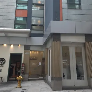 名樂居 At The Eden 酒店